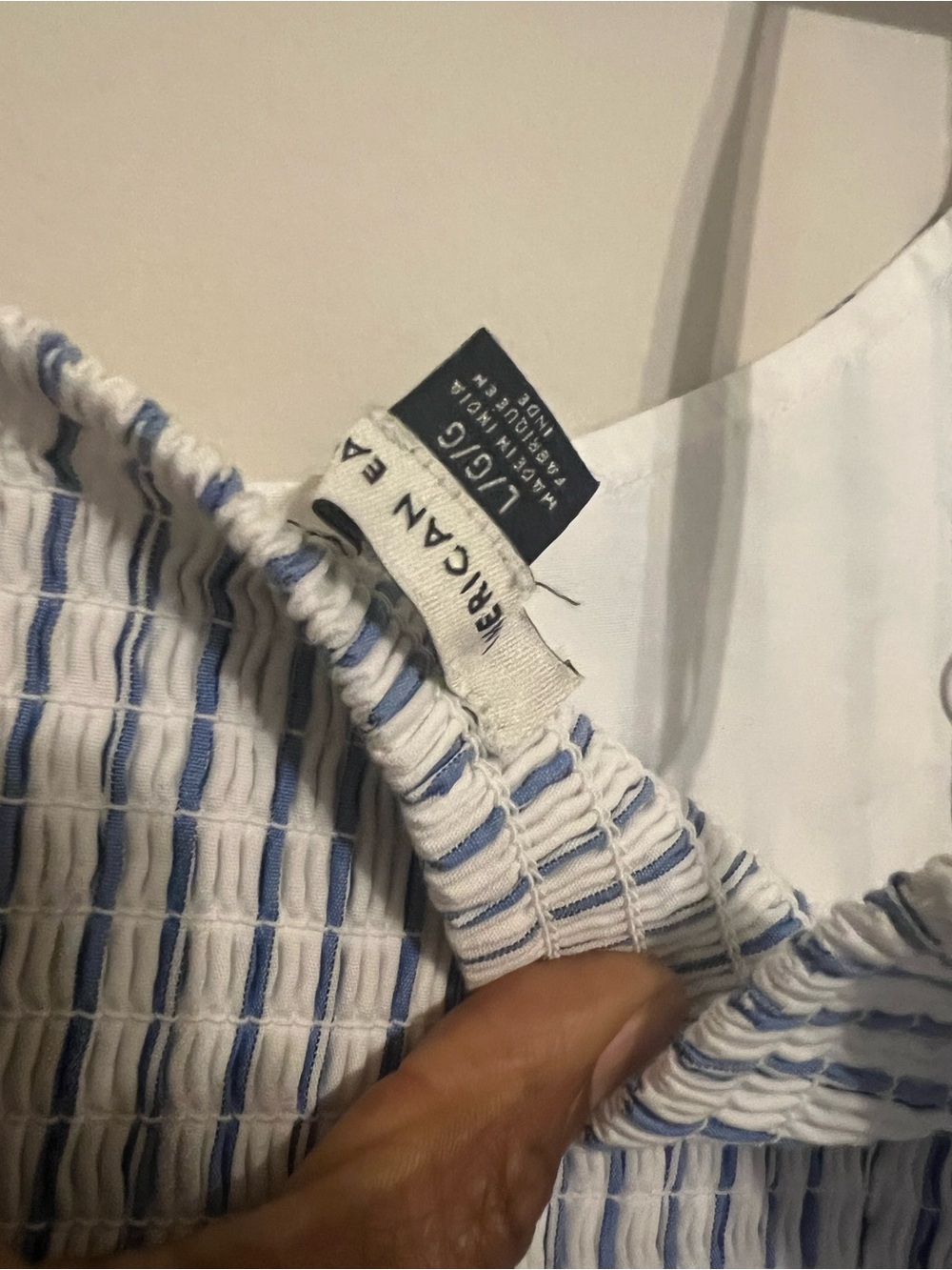 American Eagle Striped Blue & White peplum crop top - Women size M - Picture 4 of 4